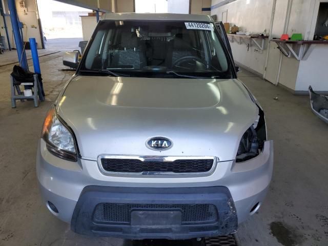 2010 KIA Soul +