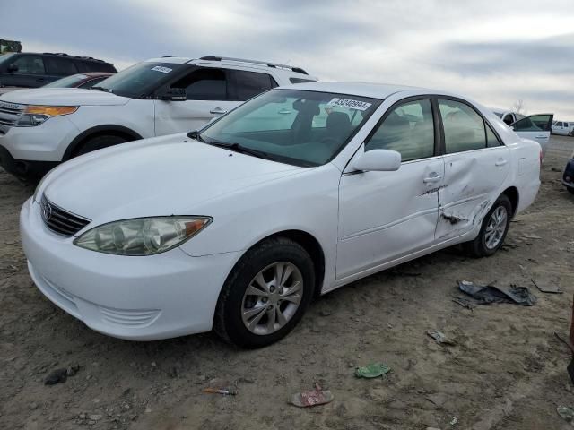 2005 Toyota Camry LE