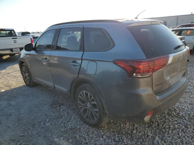 2016 Mitsubishi Outlander SE