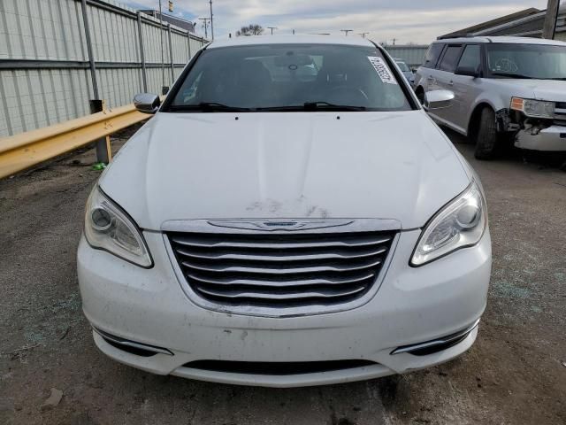 2013 Chrysler 200 Limited