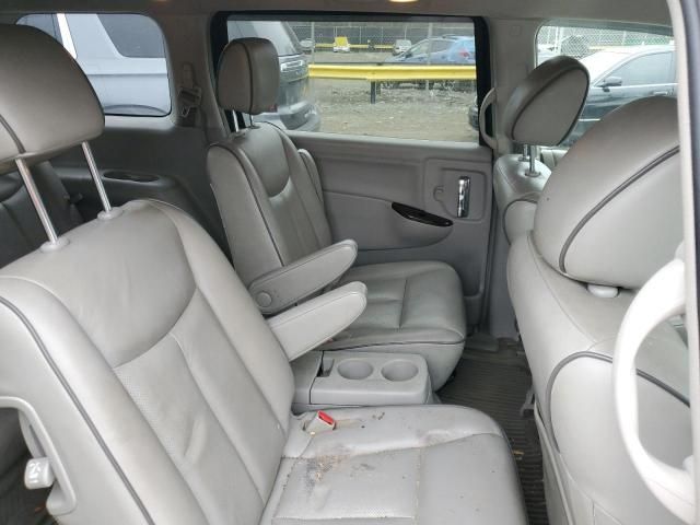 2011 Nissan Quest S