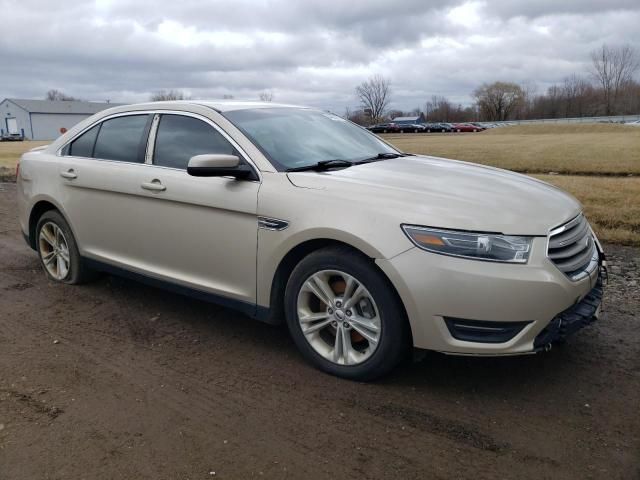 2018 Ford Taurus SEL