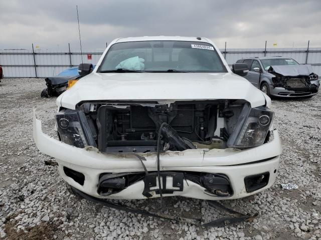 2019 Nissan Titan SV