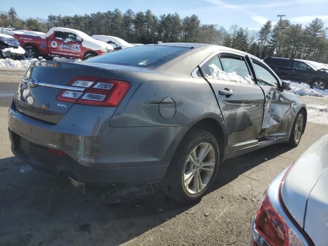 2016 Ford Taurus SEL