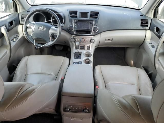 2013 Toyota Highlander Base