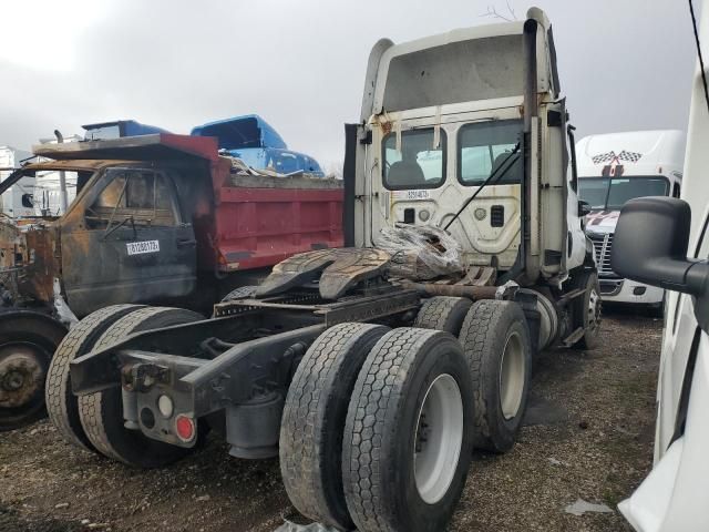 2016 Freightliner Cascadia 125