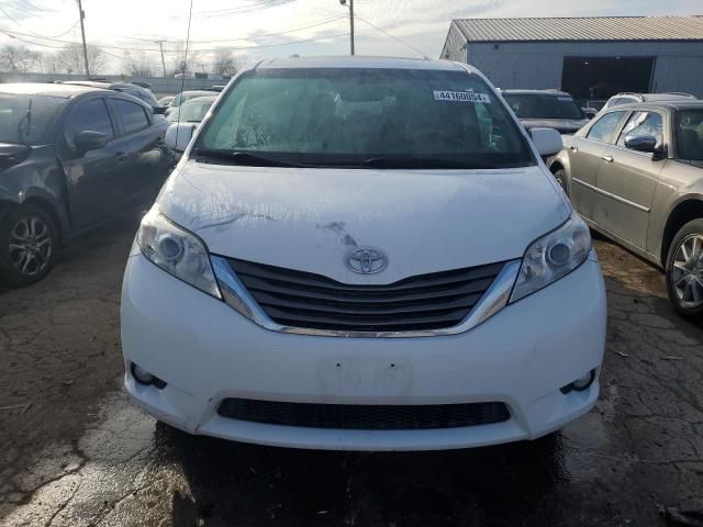 2014 Toyota Sienna XLE