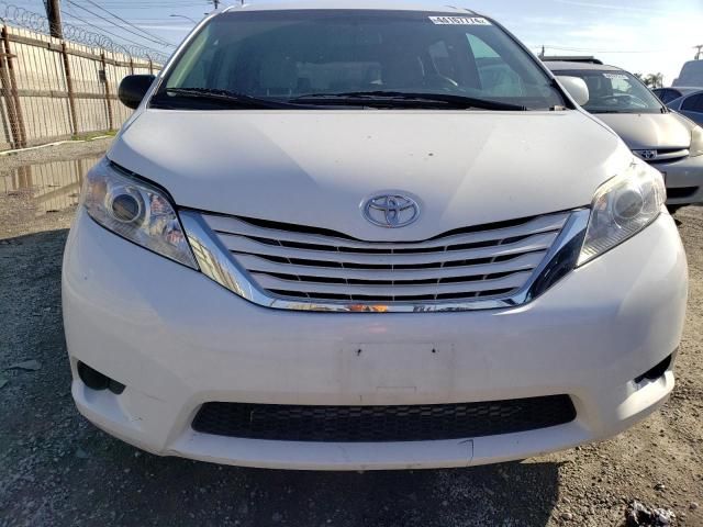 2015 Toyota Sienna LE