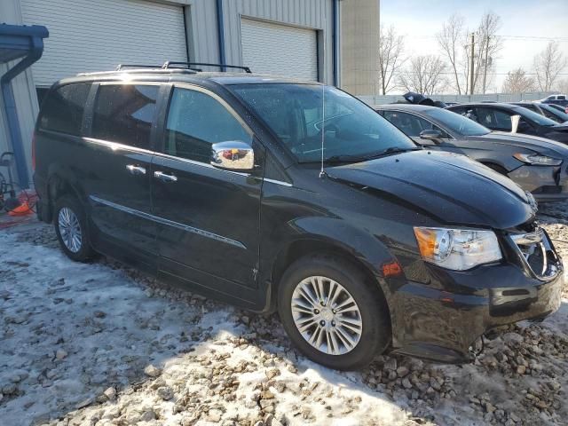 2015 Chrysler Town & Country Touring L