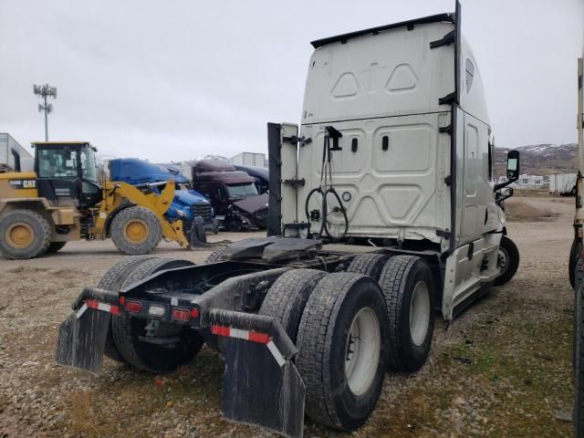 2023 Freightliner Cascadia 126