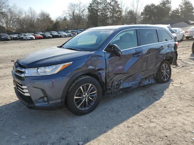 2019 Toyota Highlander SE