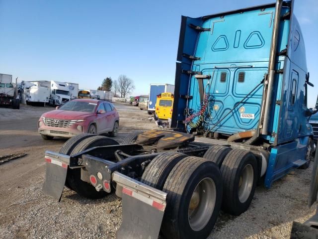 2017 Freightliner Cascadia 125