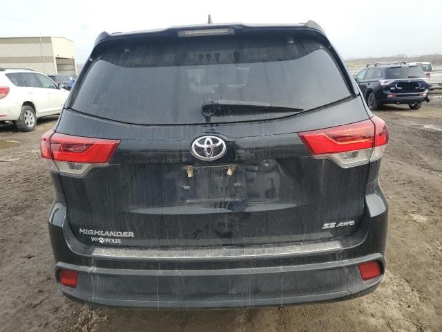 2018 Toyota Highlander SE