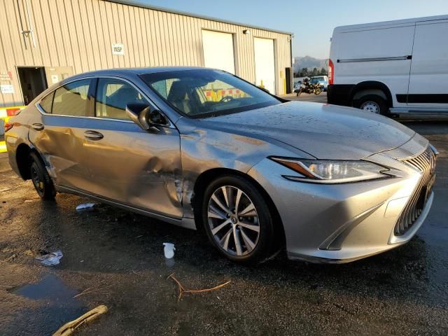 2019 Lexus ES 300H