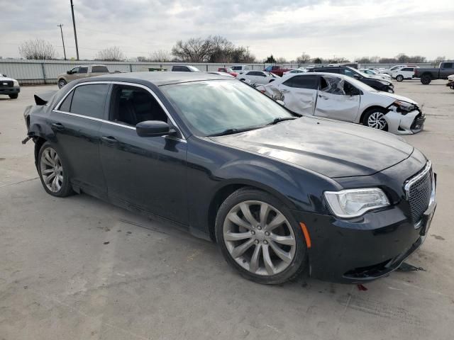 2017 Chrysler 300 Limited