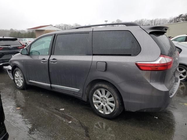 2017 Toyota Sienna XLE