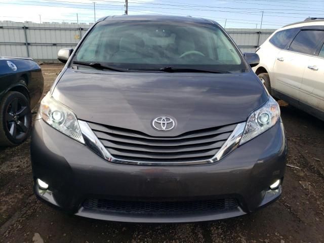 2011 Toyota Sienna XLE