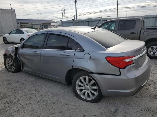 2013 Chrysler 200 Touring