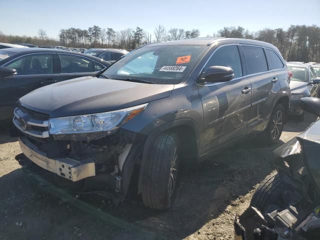 2018 Toyota Highlander SE