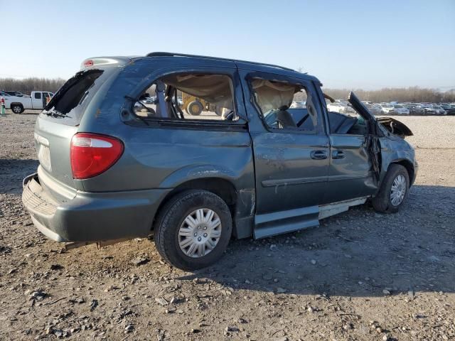 2007 Chrysler Town & Country LX