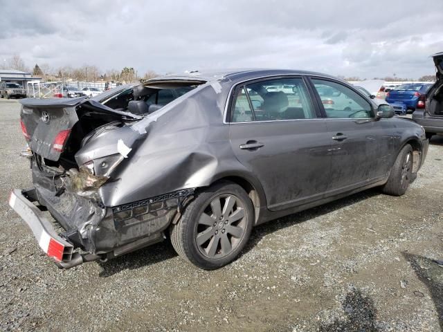 2005 Toyota Avalon XL