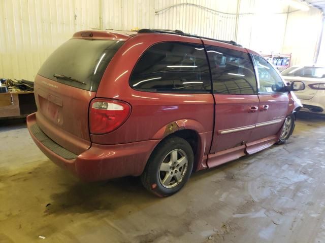 2004 Dodge Grand Caravan SE