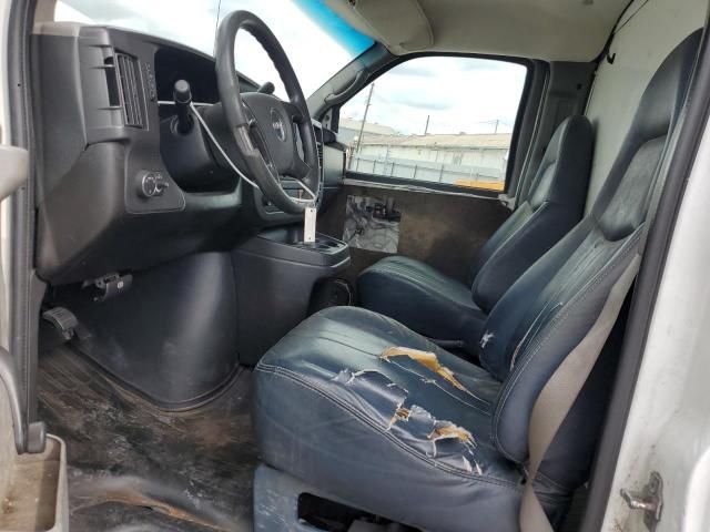 2008 GMC Savana Cutaway G3500