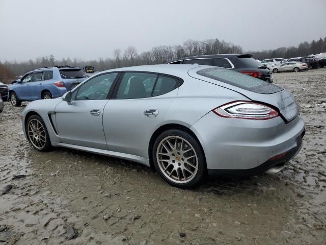 2016 Porsche Panamera 2