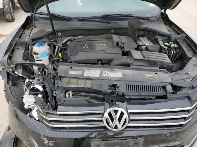 2014 Volkswagen Passat SE