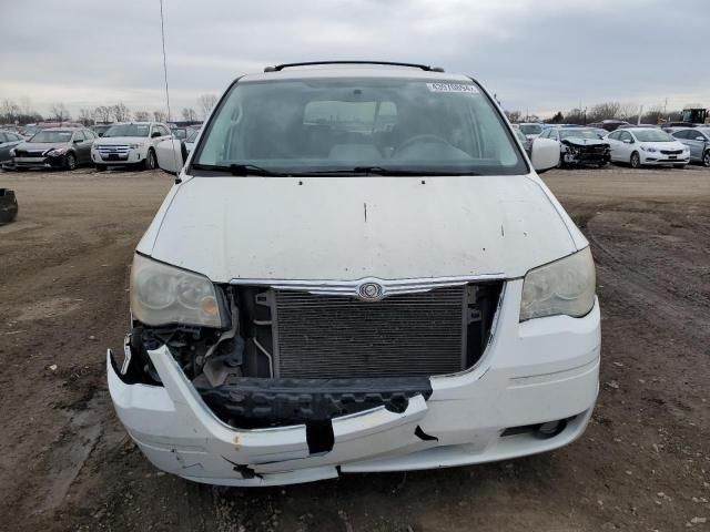 2010 Chrysler Town & Country Touring