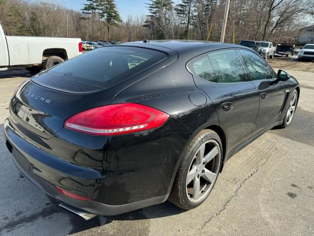 2015 Porsche Panamera 2