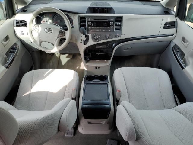 2012 Toyota Sienna LE