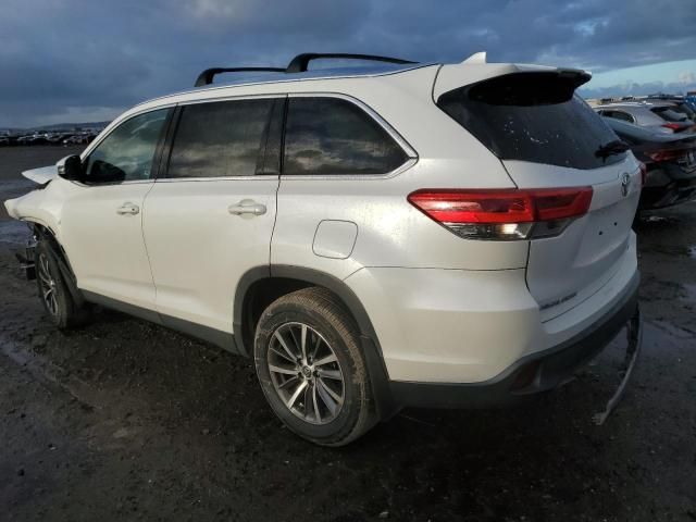 2019 Toyota Highlander SE