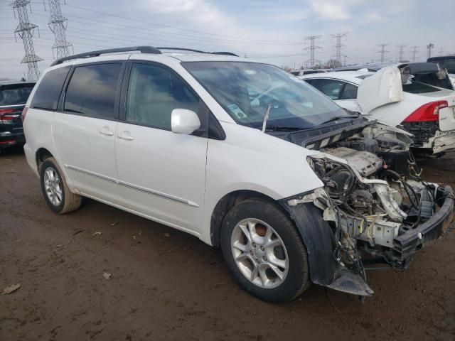 2005 Toyota Sienna XLE