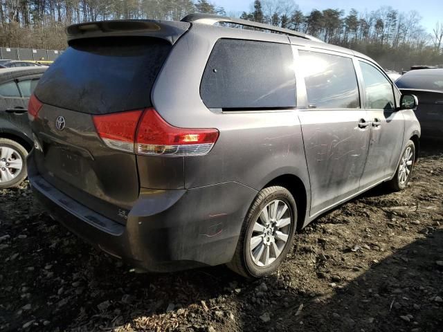 2014 Toyota Sienna LE