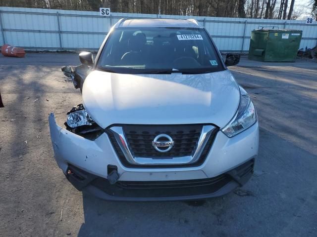 2019 Nissan Kicks S