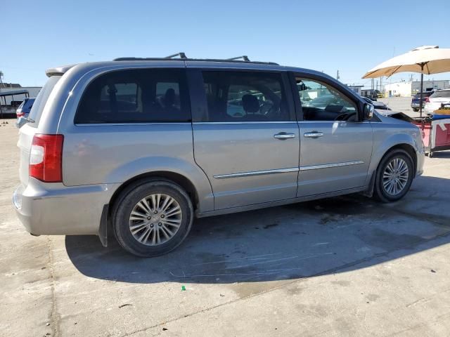 2015 Chrysler Town & Country Touring L