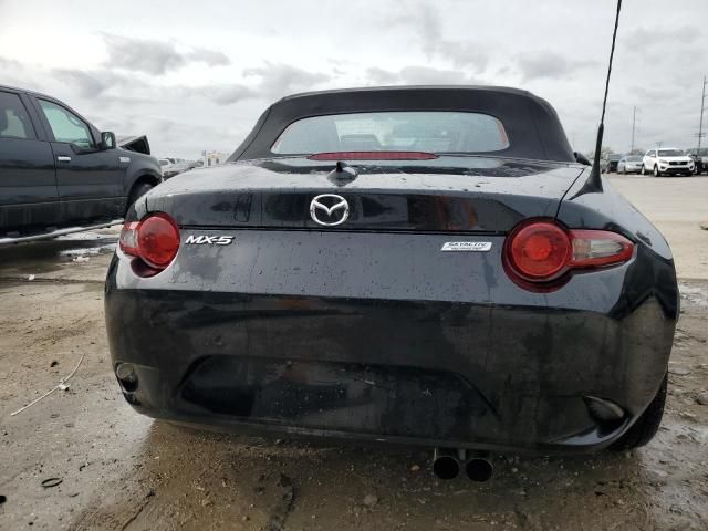 2016 Mazda MX-5 Miata Grand Touring