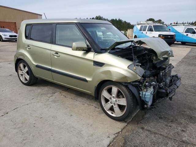 2011 KIA Soul +