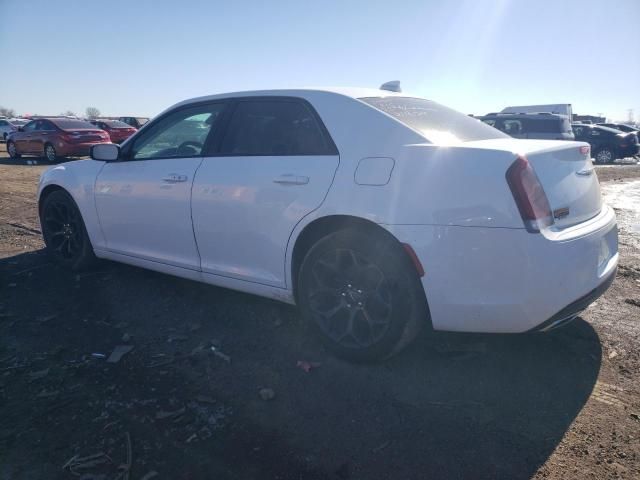 2020 Chrysler 300 Touring