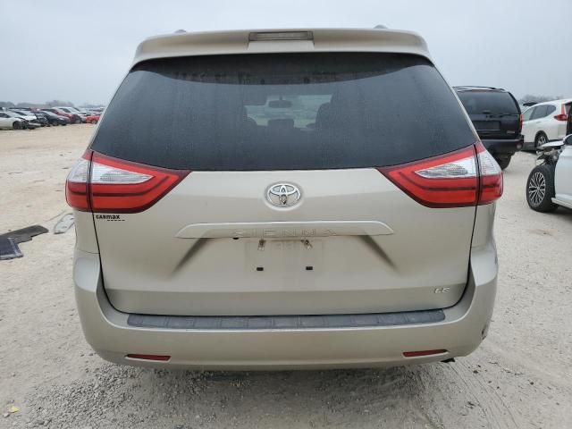 2017 Toyota Sienna LE