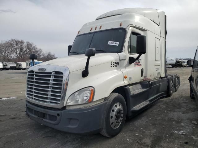 2015 Freightliner Cascadia 125