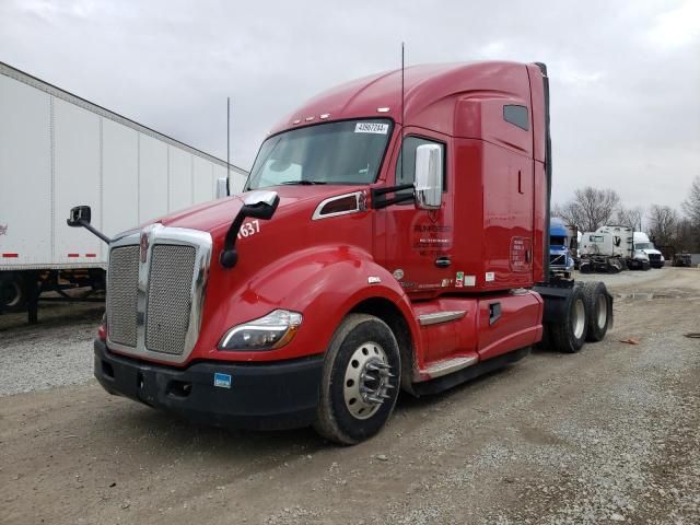 2015 Kenworth Construction T680