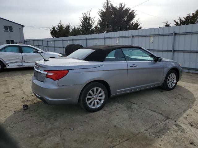 2013 Chrysler 200 Touring