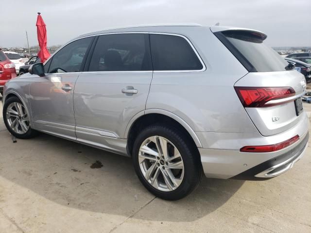 2022 Audi Q7 Premium Plus