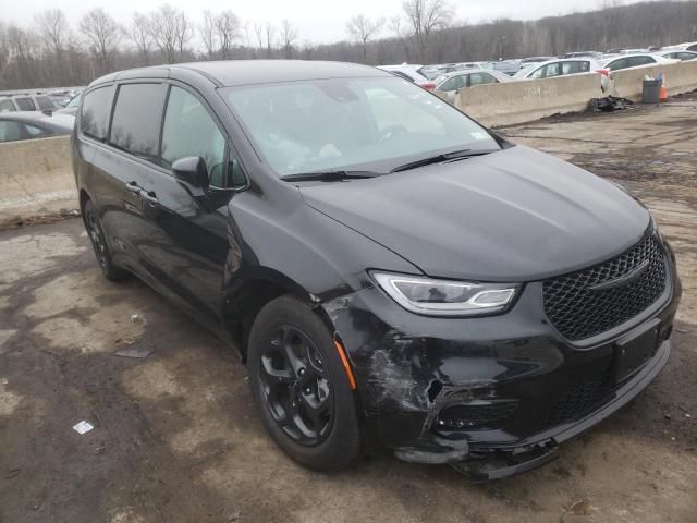 2022 Chrysler Pacifica Hybrid Touring L