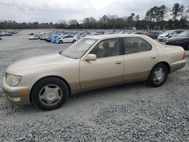 2000 Lexus LS 400