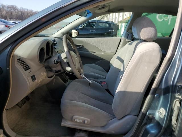 2002 Nissan Altima Base