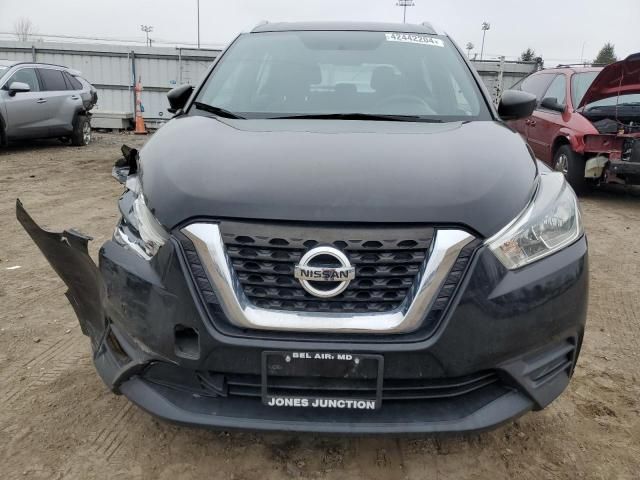 2019 Nissan Kicks S