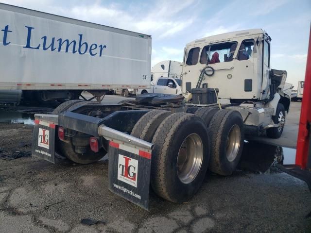 2016 Peterbilt 579